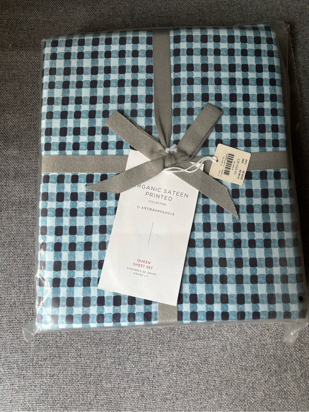 Patterned packaged bedding with tag